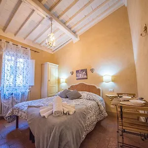 Couette-café Il Giardino Segreto Volterra